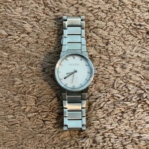 Nixon Cannon Watch. Silver. White. Barely worn
